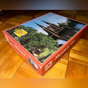 Vintage 999 Piece Jigsaw Puzzle - Scenic Red Box